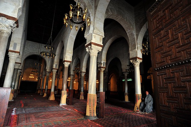 Nikon UD 20mm f/3.5……………..Great Mosque/ Masjid‘Uqbah大清真寺（奧克巴清真寺）