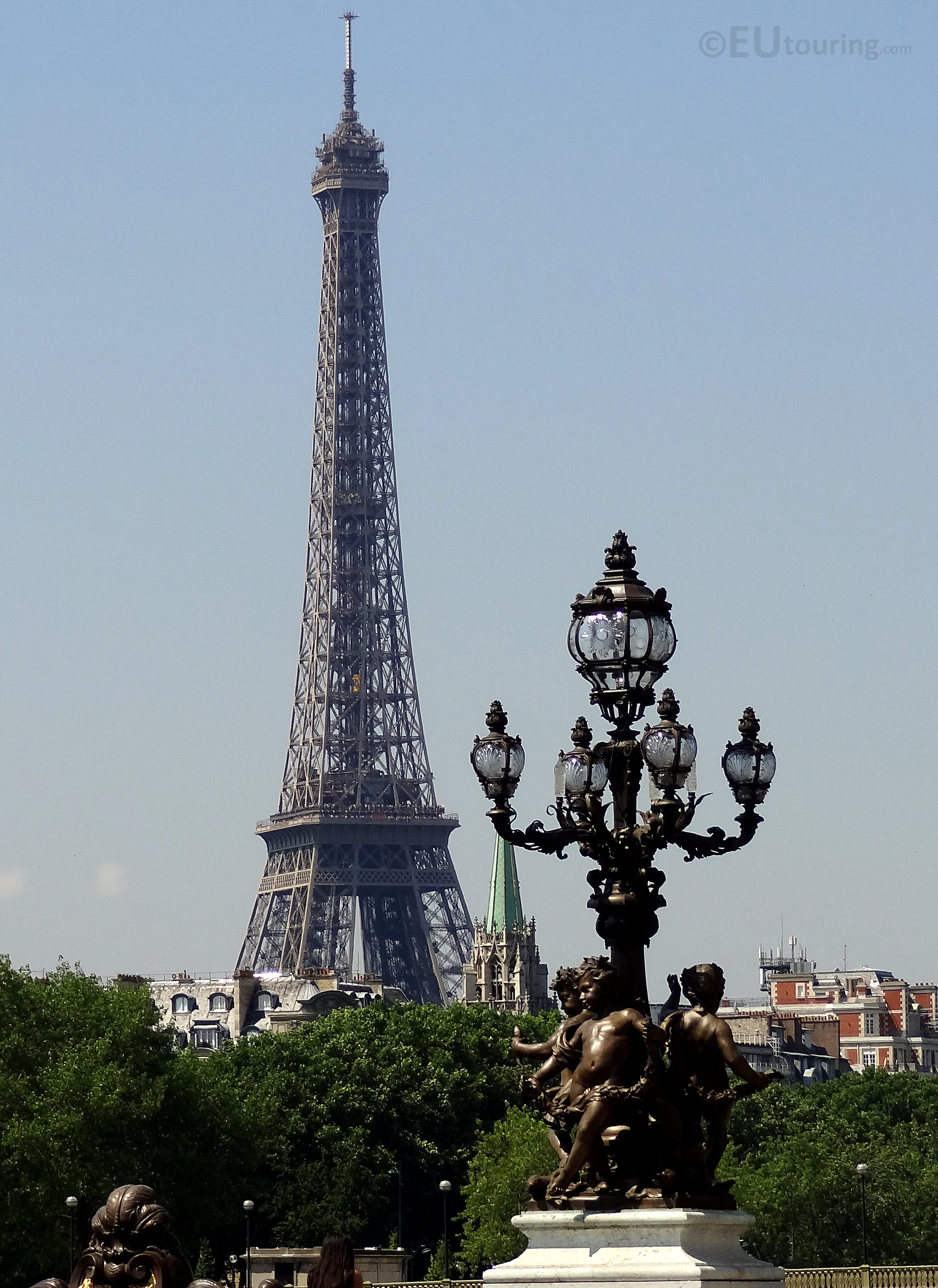Lamp post and Eiffel