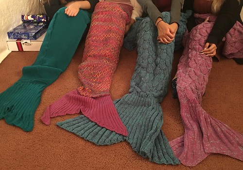the four mermaid blankets