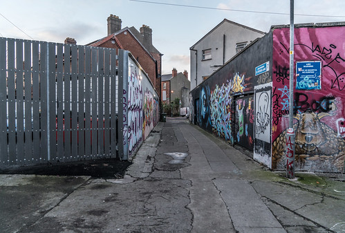  STREET ART AND GRAFFITI - SAINT PETERS LANE DUBLIN 015 