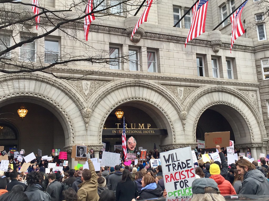 Protesters besiege the Old Post Office