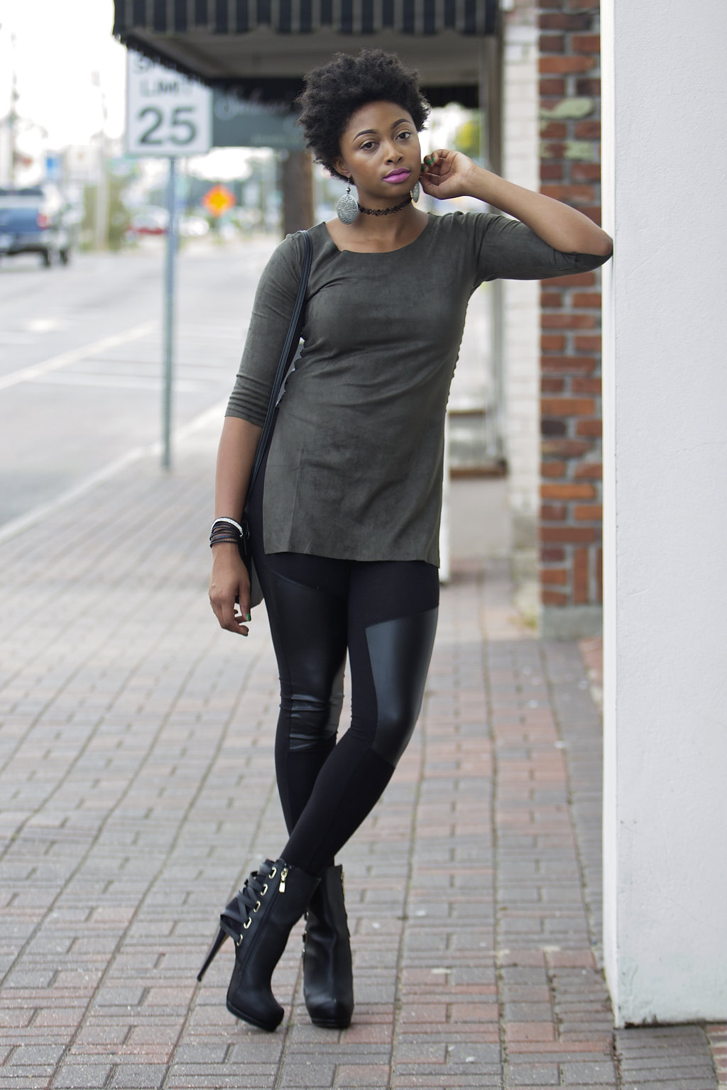 how to wear faux leather leggings, candace hampton