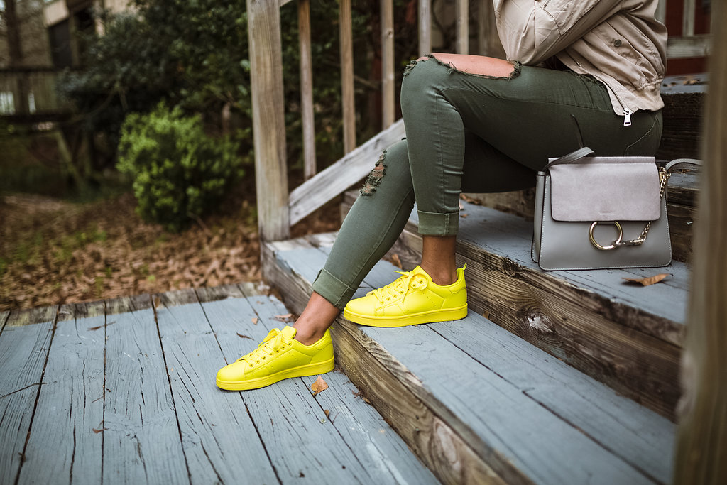 how to wear yellow trainers, louisiana fashion blogger
