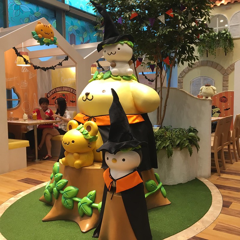 Theme Cafe Reviews: Pompompurin Cafe Orchard Central