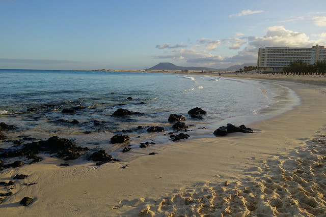 Corralejo, Islote de Lobos (vuelta a la isla, ruta a pie) y Dunas de Corralejo. - Fuerteventura (Islas Canarias). La isla de las playas y el viento. (58)