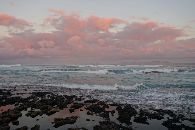 El Cotillo: atardecer en el faro y playas. Puerto del Rosario. - Fuerteventura (Islas Canarias). La isla de las playas y el viento. (9)