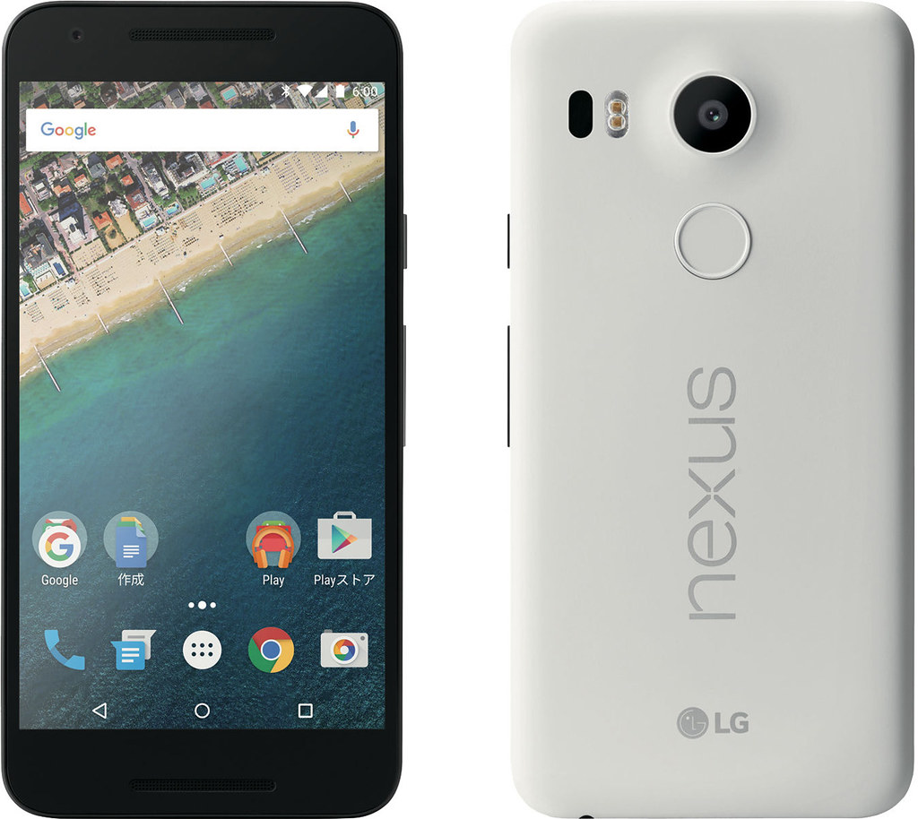 Nexus 5X 実物大の製品画像