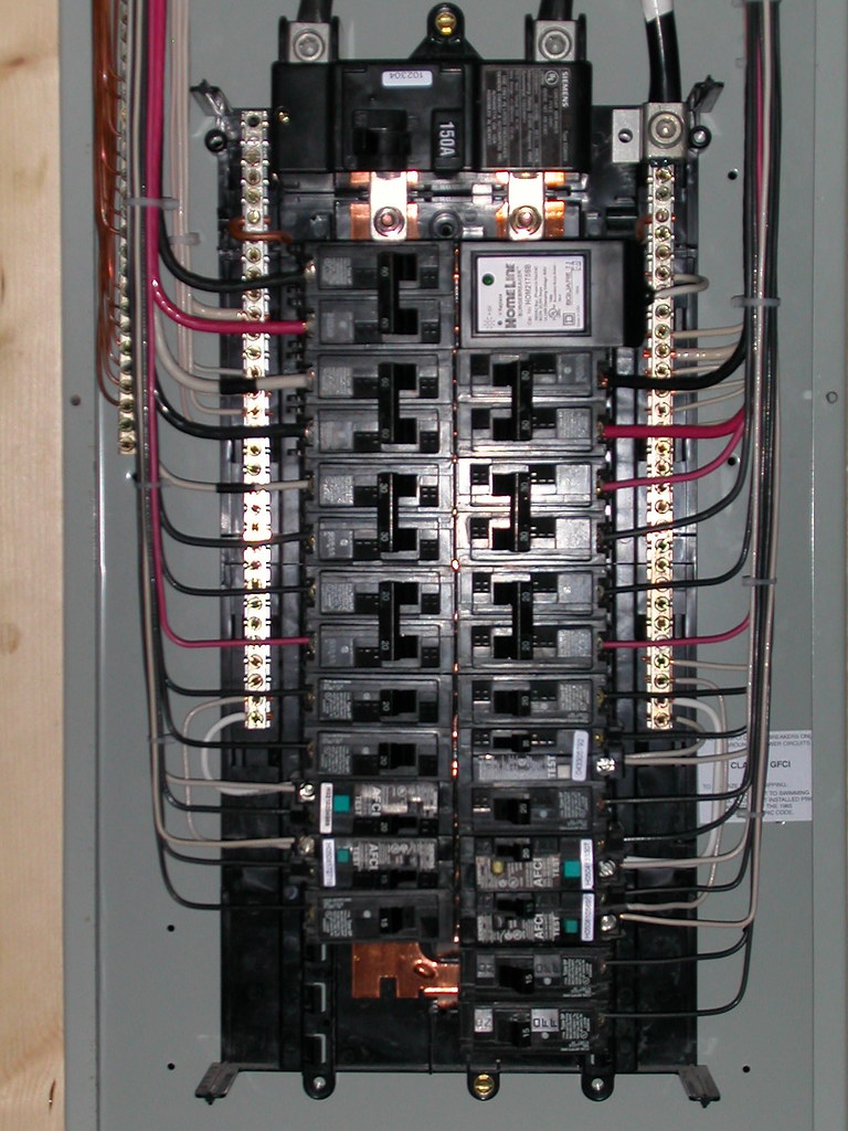 Electrical closeup | Siemens 30/40 150A Main Breaker panel ... wired 200 amp fuse box 