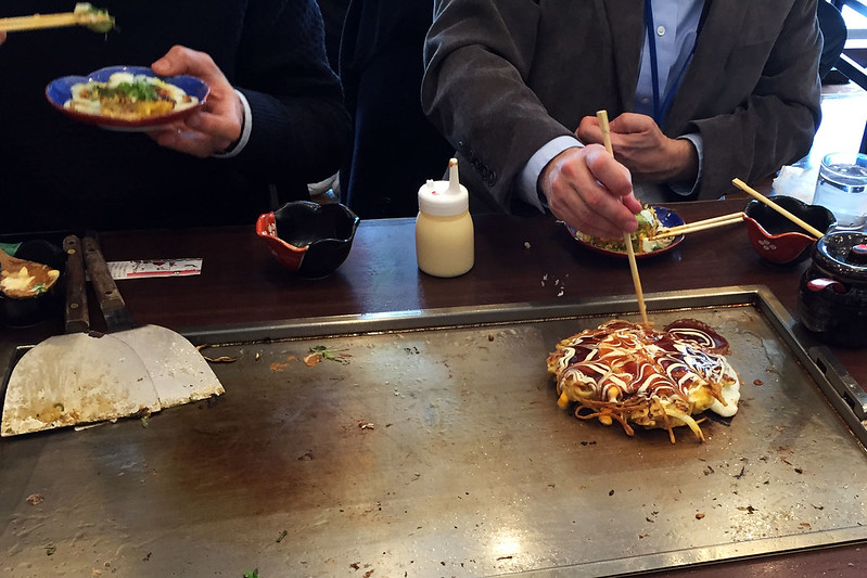 Cooking okonomiyaki