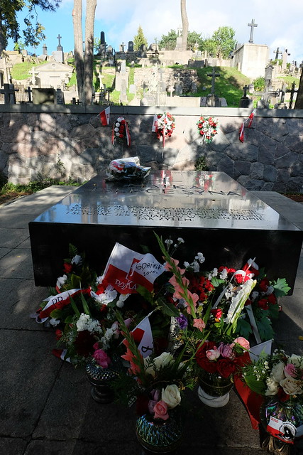 Estonia & Letonia & Lituania agosto/sep 2016 - Blogs de Rusia y Ex URSS - Día 13: VILNA: Centro de Vilna. Cementerios: Rasos y Antakalnis (12)