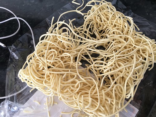 pancit canton noodles
