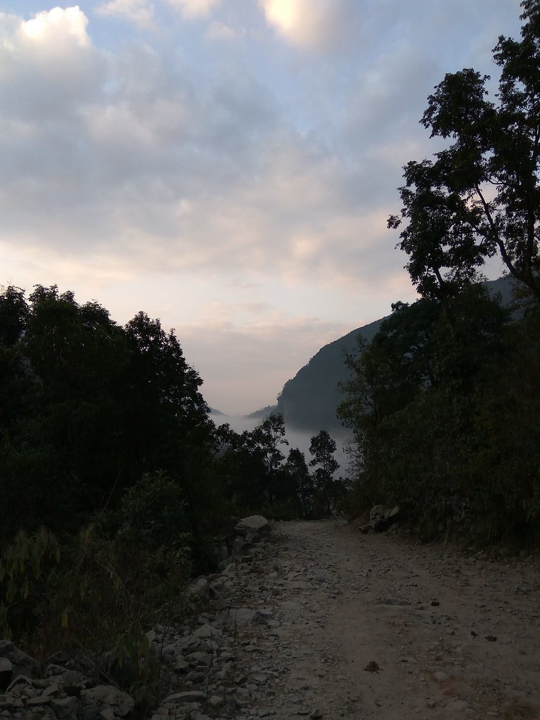 Галопом по долине Цум, вокруг Манаслу и кусочек  Аннапурны. Январь 2017.