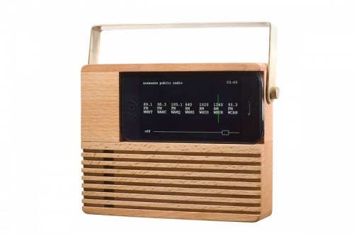 Retro green wood base of iPhone radio