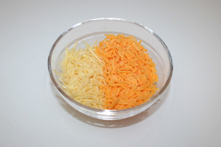 03 - Zutat geriebenen Käse / Ingredient grated cheese