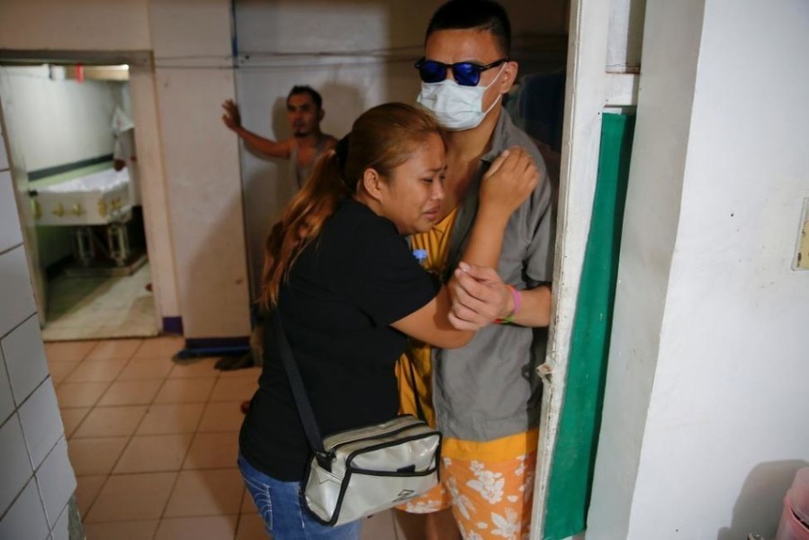 Philippine drug dealer was shot dead escape fate left three daughters