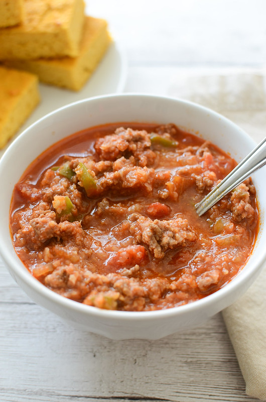 Paleo Stuffed Pepper Soup - a paleo version of the classic stuffed pepper soup! Uses cauliflower rice instead of white rice!
