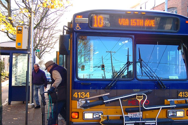 10 bus on 15th Ave E