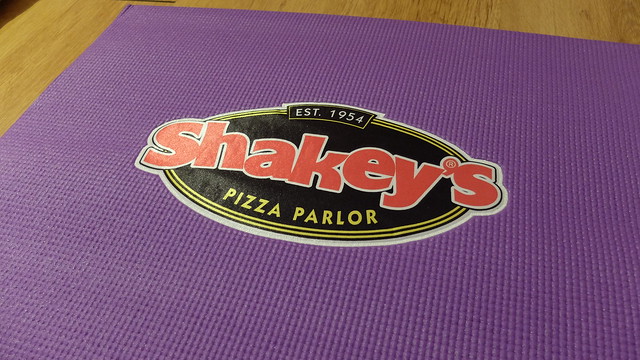 shakey's quorn pizza