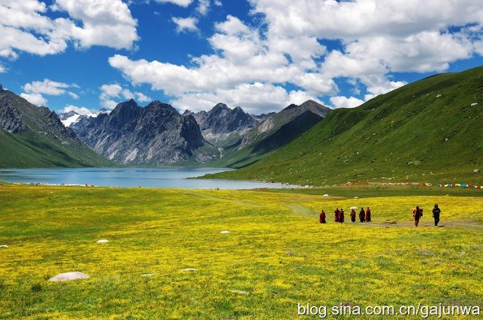 51 small holiday long years, in Qinghai province, gem national geological park in the quiet