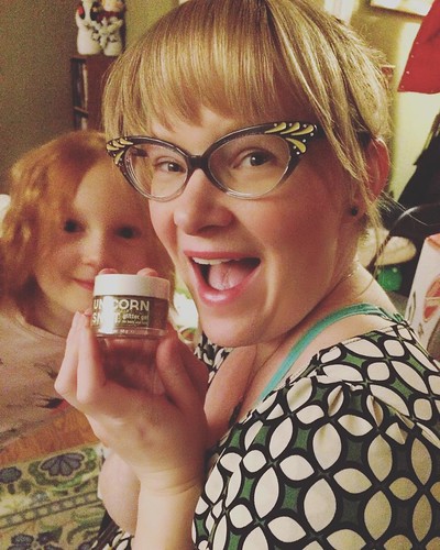 Unicorn Snot! (with photobomb by Ronia) ✨🌟✨