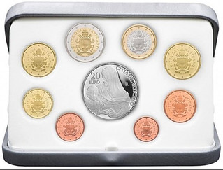 2020-Vatican-proof-set-with-silver-coin