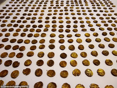 Celtic gold coin hoard spread out