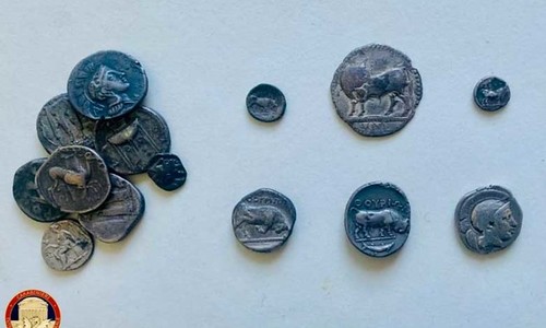 coins returned to the archaeological museum of Sibari