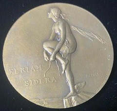 1920 Dammann 'Feriam Sidera' Medal obverse