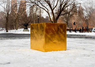 Castello gold cube