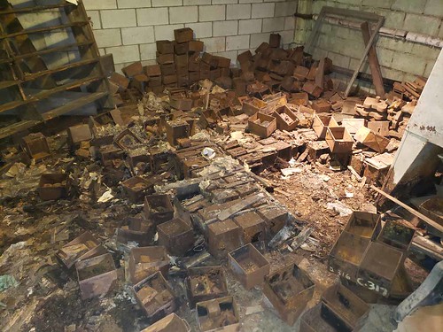 FSI - Vault Room - Wooden Shelves for Dies