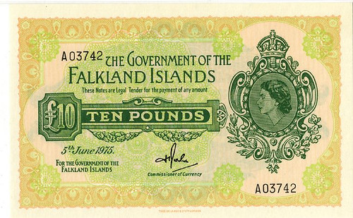 Lot 140 1975 Falkland Islands 10 Pounds