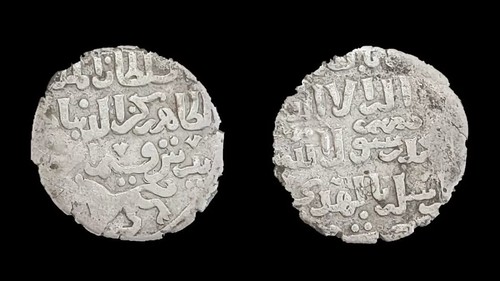 Islamic coin found behind Ensa temple in Egypt