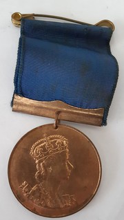 Elizabeth II New Zealand visit medal obverse