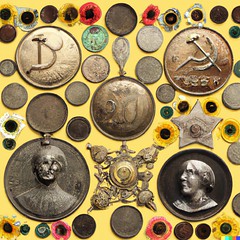 DALL·E 2022-09-30 20.41.29 -  history and artistry of coins, medals, tokens or paper money, digital art