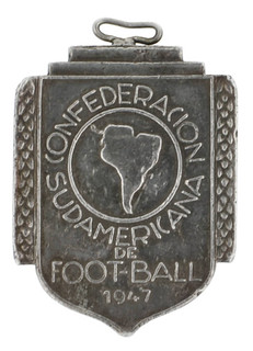 1947 South American Football Championship Medal obverse