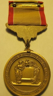Life Saving Congressional Medal weaarable reverse