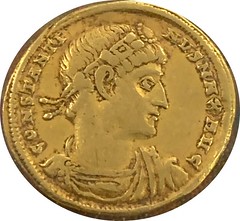 Gold Solidus of Constantine the Great obverse