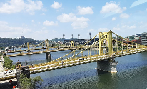 20230811 ANA Pittsburgh Convention Center bridge view
