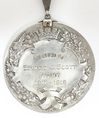 High School of Dundee Scotland Medal reverse