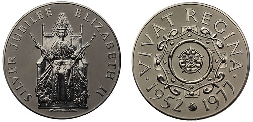 Sovereign Rarities Auction XVII Lot 522 Platinum Medal for the Silver Jubilee of Queen Elizabeth II