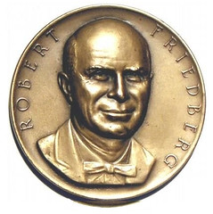 Robert Friedberg medal obverse