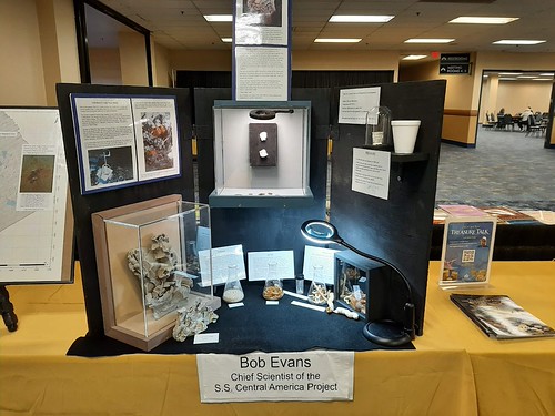 Diary 2025-10 Pittsburgh PAN Show SSCA Bob Evans display