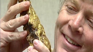 Fred Holabird with gold nugget