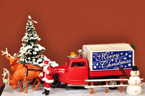 H0 Modellbau Diorama Weihnachten Nikolaus Weihnachtsmann Schnee Rentiere himmlischer Paketdienst Post Weihnachtsplätzchen gehe auf die Reise Foto Brigitte Stolle Dezember 2015