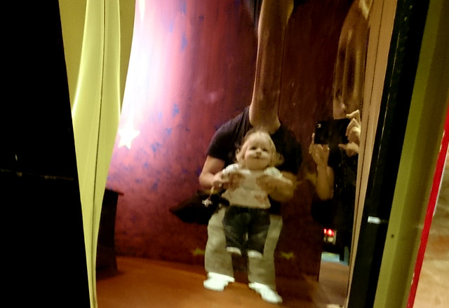 toddler funhouse mirror