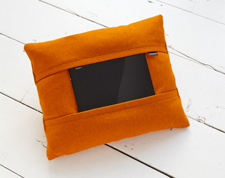 Lazy iPad exclusive pillow supports home and leisure