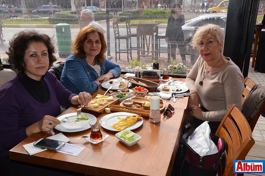 Türkiye Yardımsevenler Derneği Deli Kasap Kahvaltı5