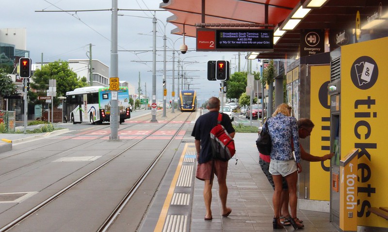 Gold Coast Light Rail: tram stop