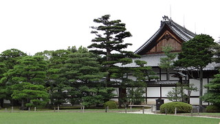 JAPÓN EN 15 DIAS, en viaje economico, viendo lo maximo. - Blogs de Japon - Ultimo dia Kyoto - Castillo Nijo - Palacio Imperial - Dubai (4)