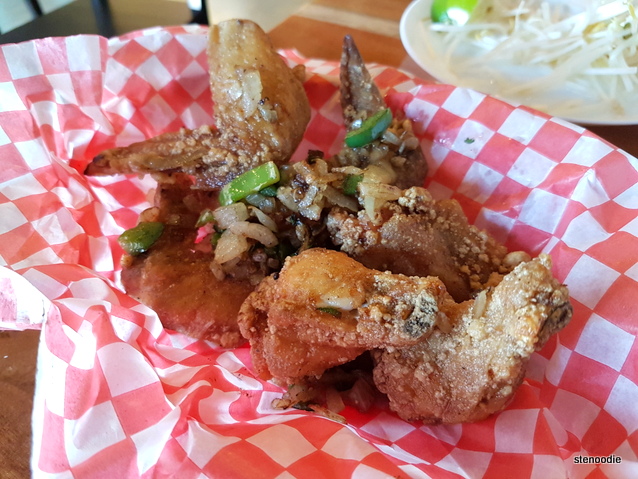 Nam's dry crispy chicken wings with lime sauce